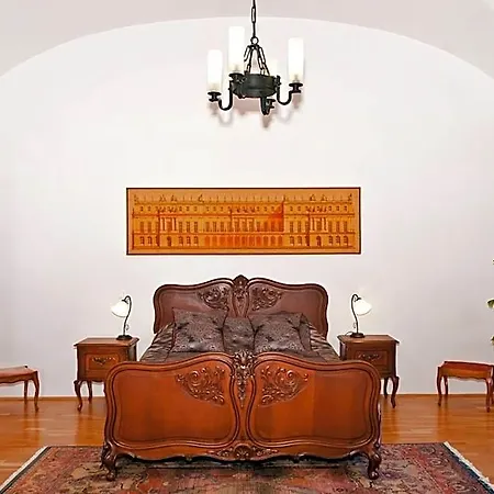 Klastrom Hotel 3*