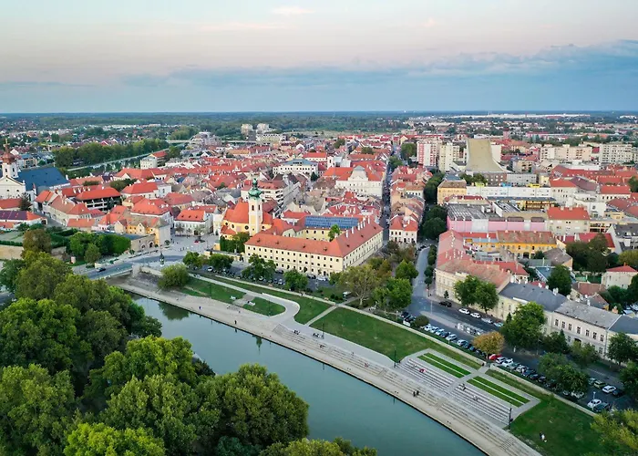 クラストロム 3*