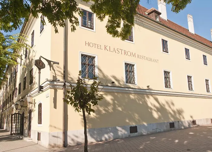 クラストロム 3*