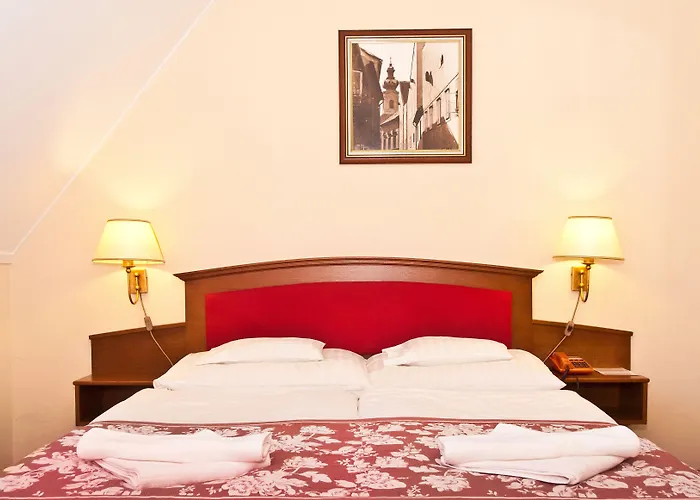 ホテル クラストロム