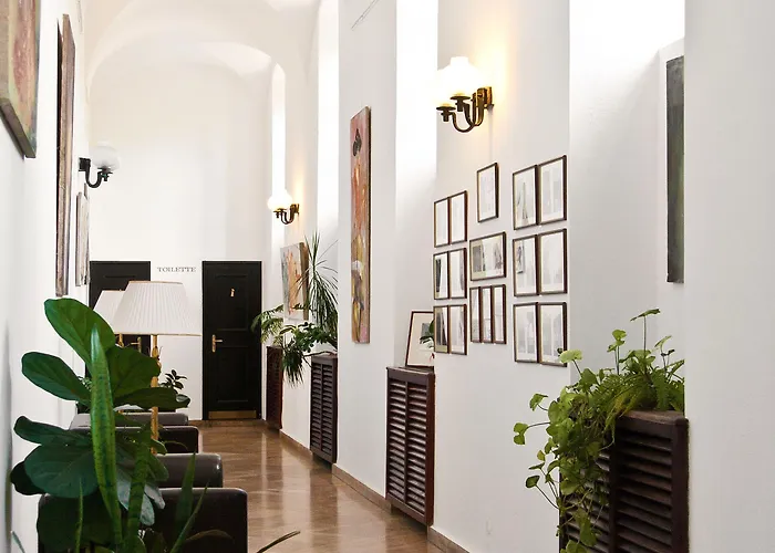 クラストロム 3*