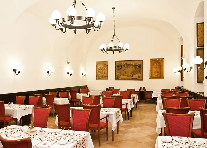 クラストロム 3* ジュール