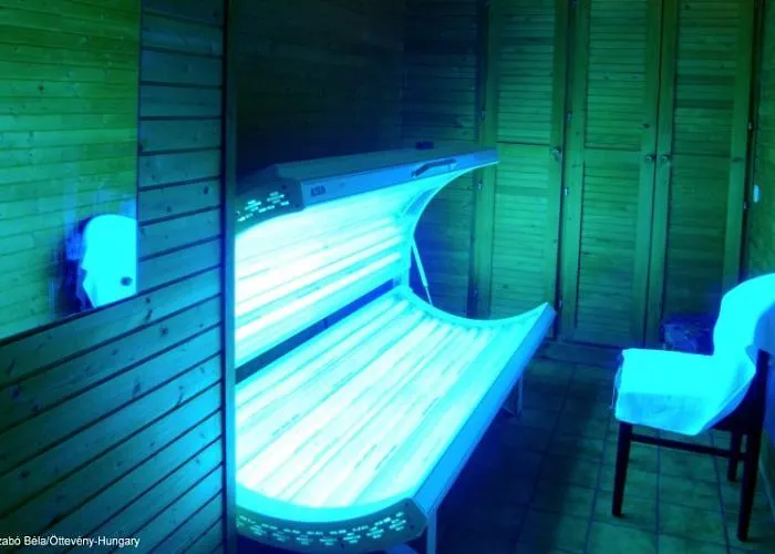 クラストロム 3*