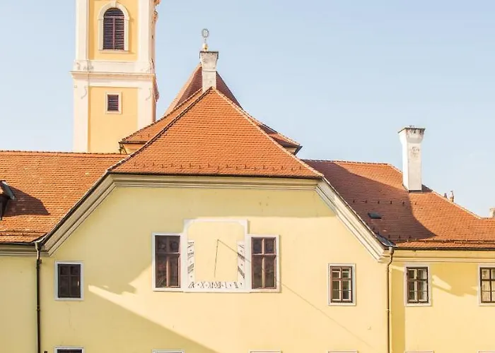 クラストロム 3*