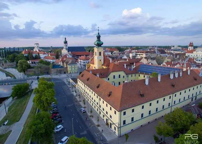 クラストロム 3* ジュール